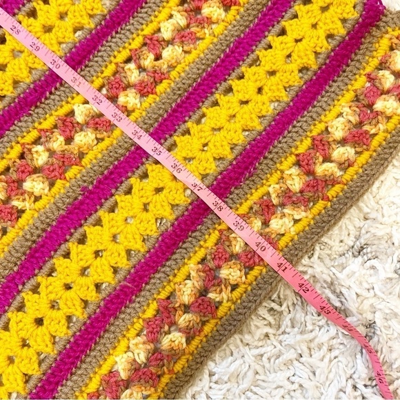 No Brand | Handmade Knit-Crochet Eyelet Cottage Core Grandma Blanket - Picture 10 of 10